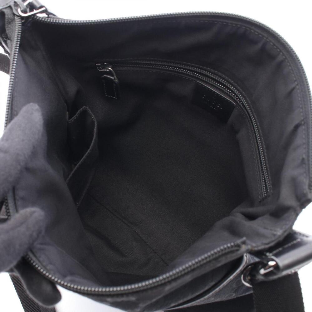 GUCCI Authentic Black Leather Shoulder Bag - Picture 3 of 7
